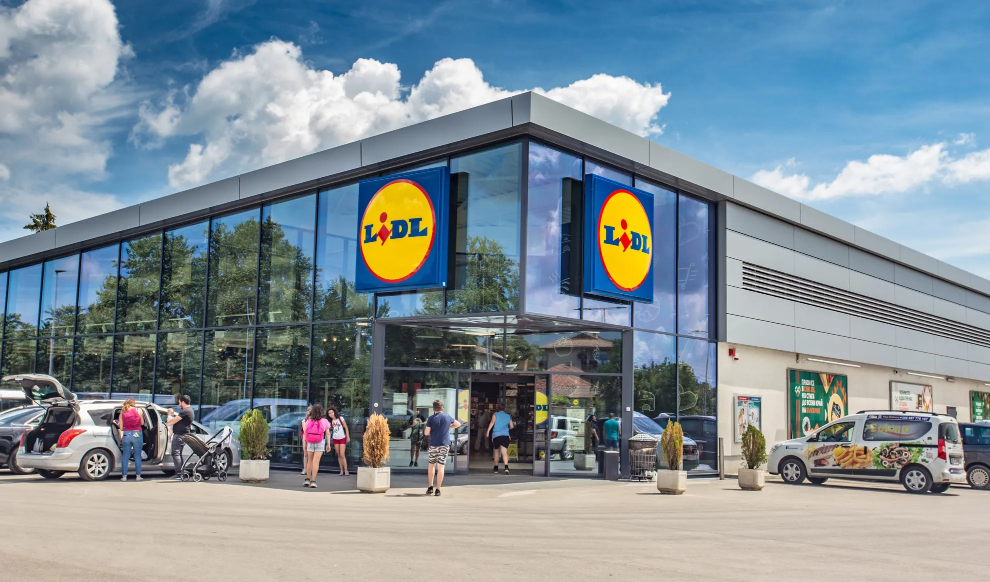 時尚又舒適：現在每個人都想要的 Lidl 泰迪熊外套